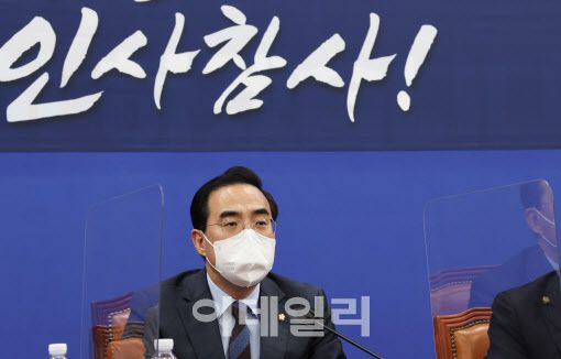 박홍근 더불어민주당 원내대표가 6일 국회에서 ‘윤석열 정부 1기 내각 인사청문회 중간보고’ 기자간담회를 갖고 있다. (사진=뉴스1)