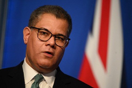 알록 샤르마 제26차 유엔기후변화협약 당사국총회(COP26) 의장이 지난 14일(현지시간) 영국 런던 다우닝가에서 브리핑을 하고 있다./사진=AFP