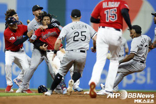 클리블랜드와 화이트삭스 경기에서 난투극이 벌어졌다. 사진(美 클리블랜드)=ⓒAFPBBNews = News1