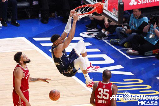 이날 올스타 게임에서는 양 팀 합쳐 역대 최다인 397점이 나왔다. 사진(美 인디애나폴리스)=ⓒAFPBBNews = News1