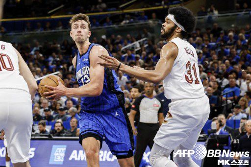 올랜도는 홈에서 2연승 거두며 승부를 원점으로 되돌렸다. 사진(美 올랜도)=ⓒAFPBBNews = News1