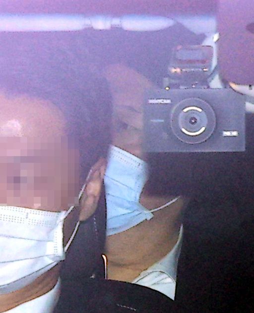 출근하는 尹 윤석열 검찰총장이 26일 차량을 이용해 서울 서초동 대검찰청으로 출근하고 있다. 연합뉴스