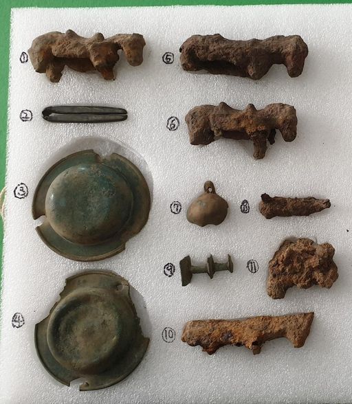 철제마와 청동방울 등. 경주시 제공