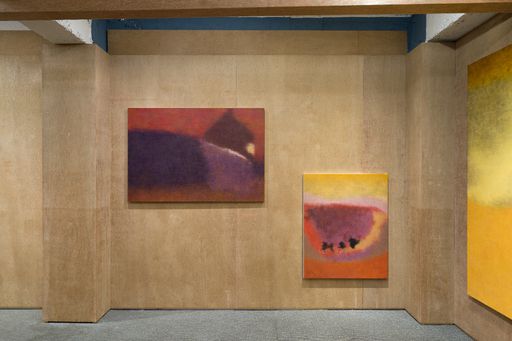 ‘등, 뒷모습, 먼 곳’(왼쪽), ‘제물’. 고정균 촬영, 별관 제공