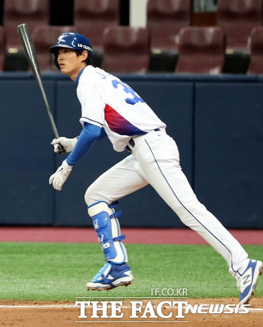 베테랑 구자욱은 타격에서 남다른 장점을 갖고 있지만 대표팀에서 마땅히 설 자리가 없다. /뉴시스