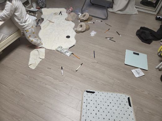 그나마 어지럽히며 놀 때는 부모에게 관심을 덜 두는 듯하다. /사진=최우영 기자