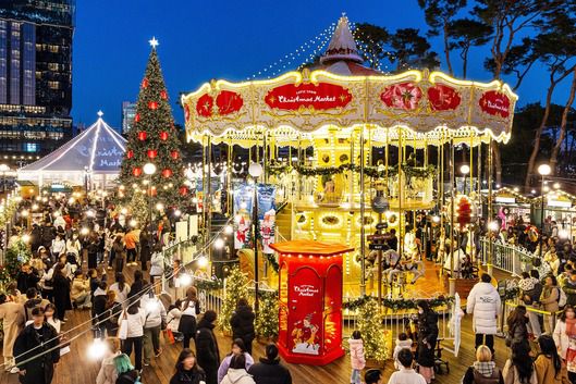 30여 명 동시 탑승이 가능한 2층 회전목마. /양수열 영상미디어 기자