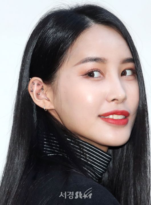 희나피아 경원, 섹시 눈빛 : 뉴스줌