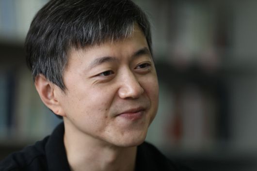 문준용씨는 “한국문화예술위원회의 예술과기술융합지원사업 지원금은 가난한 작가를 위한 지원금이 아니다”라고 말했다. 그는 “실력 있는 사람이 더 좋은 작품을 만들도록 지원하는 성격이어서 어렵다고 뽑힐 수가 없다”며 “미디어 아트 작가라면 당연히 신청해야 하는 일종의 큰 경연대회이고 여기서 선정된 것은 작가로서 큰 실적이자 영예로운 일”이라고 강조했다.  김창길 기자