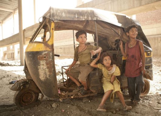 영화 ‘슬럼독 밀리어네어’의 한 장면