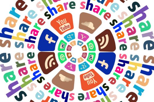 이충민 푸른 아우성 대표는 “디지털 폭우 속에 있는 아이에게 왜 우산을 쓰지 않았냐고 혼내기보다는 우산을 펴는 방법과 이 밖에도 비를 피하는 방법을 가르쳐줘야 한다”고 강조한다.