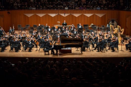 피아니스트 조성진이 지난 12일 서울 예술의전당에서 베를린 필하모닉과 ‘베토벤 피아노 협주곡 4번’을 협연하고 있다. 빈체로 제공