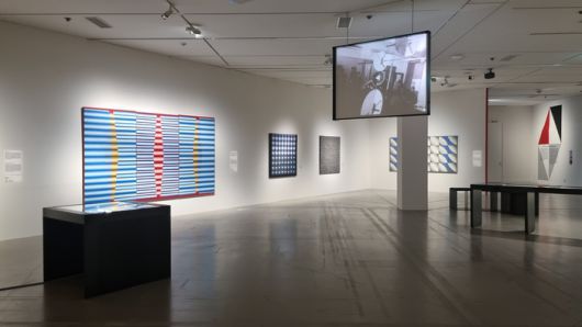 국립현대미술관 <한국의 기하학적 추상미술> 전시장 모습. 국립현대미술관 제공