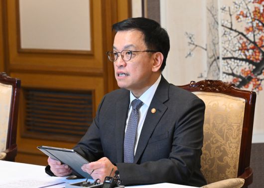 최상목 대통령 권한대행 부총리 겸 기획재정부 장관이 11일 정부서울청사에서 열린 대외경제간담회에서 발언하고 있다.  대통령실사진기자단