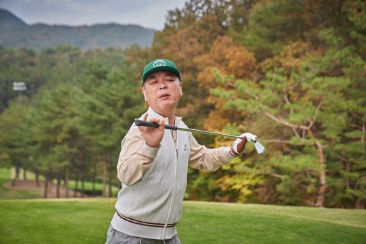 영화 <로비>에서 최실장 역을 맡은 김의성. 쇼박스 제공