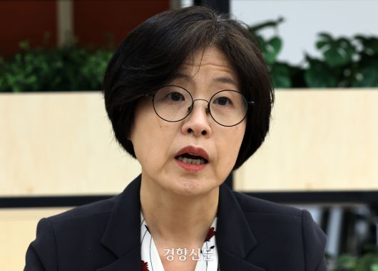 김양희 대구대 경제금융통상학과 교수가 28일 서울 정동 경향신문사에서 1차 한·미 관세협의와 관련해 인터뷰를 하고 있다. 서성일 선임기자