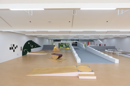 국립현대미술관 과천관에서 진행 중인 전시 ‘내일 우리는’ 전경. 국립현대미술관 제공