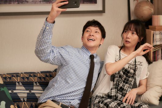 영화 <바이러스>. 바이포엠스튜디오 제공