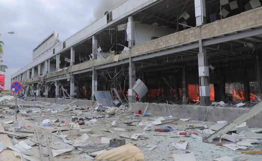 예멘 수도 사나에 있는 예멘국제공항이 이스라엘의 공습을 받아 파괴돼 있다. EPA연합뉴스