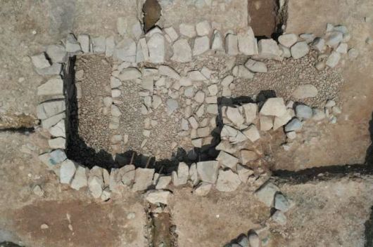 쪽샘지구 K91호 돌방무덤 무덤방 모습(2023년 조사, 위쪽이 북동쪽).   국가유산청 제공