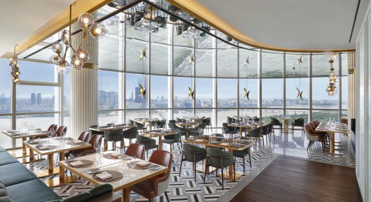 조식은 일반적으로 시작 직후인 오전 6~7시에 가는 것이 가장 여유롭고 음식이 신선하다. 8시 전까지만 도착하면 그래도 여유로운 편이다. 호텔나루서울엠갤러리 제공