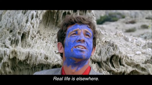 영화 <미치광이 피에로> 스틸컷. 유튜브 채널 ‘Rialto Pictures’ 갈무리