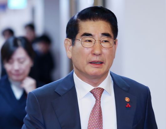 김용현 전 국방부 장관이 지난해 12월3일 오전 정부서울청사에서 열린 국무회의에 참석하고 있다. 연합뉴스