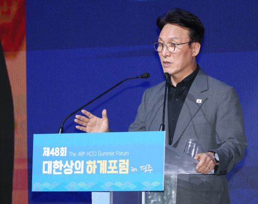 김민석 국무총리가 16일 경북 경주 라한셀렉트에서 열린 대한상공회의소 하계포럼에서 기조연설하고 있다. 대한상의 제공