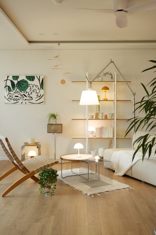 “가족이 함께하는 시간이 더 길어졌다는 게 가장 큰 변화예요.” 추비채씨(@reuni_home)의 뮤직존