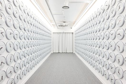 제주 서귀포시 포도뮤지엄에 전시된 이완의 ‘고유시’(2025). 포도뮤지엄 제공