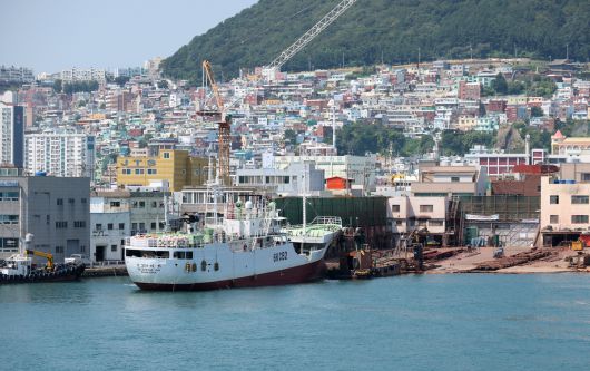 지난 8월 1일 부산 중구 일대에서 바라본 옛 영도 다나카 조선소/부산|권도현 기자