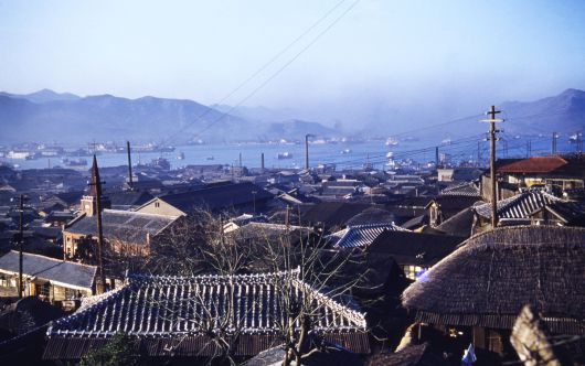 1952년 영도 제일교회 주변 모습/김한근 부경근대사료연구소 소장 제공