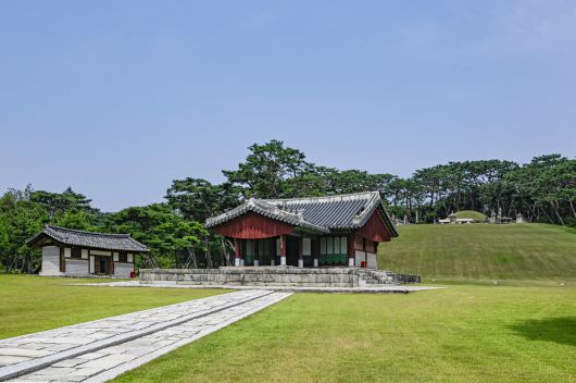 역사적 고즈넉함이 느껴지는 세종대왕과 소헌왕후의 영릉.