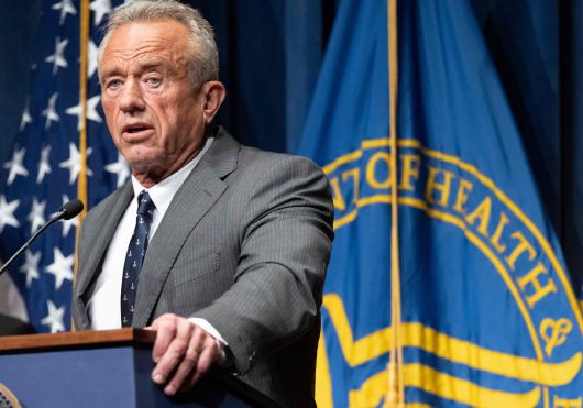 지난달 29일 로버트 케네디 주니어 미 보건복지부 장관이 미국 워싱턴 복지부 본부에서 기자회견을 열고 있다. AFP연합뉴스