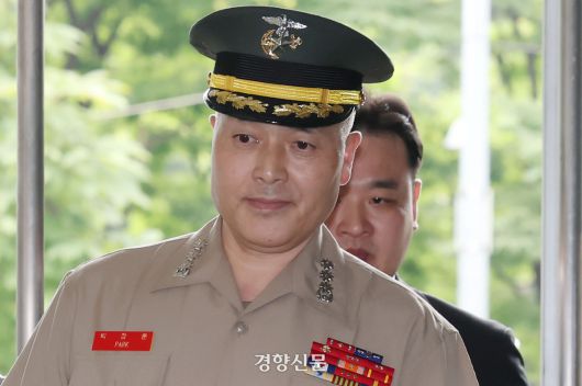 박정훈 해병대 수사단장이 지난 7월31일 서울 서초구 채 상병 특별검사팀 사무실에 참고인 조사를 받기 위해 출석하고 있다. 한수빈 기자