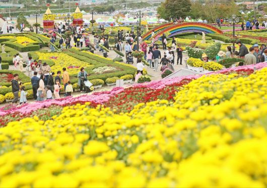 전북 임실치즈테마파크가 올해 처음으로 한시적 유료 입장을 도입한다. 다만 임실N치즈축제 기간에는 방문객을 위해 무료로 개방할 계획이다. 임실군 제공