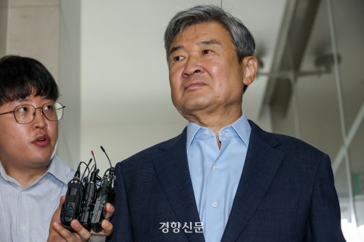 조태용 전 국가정보원장이 지난 8월 서울 서초구 순직해병특검팀에 피의자 신분으로 조사를 받기 위해 출석하고 있다. 권도현 기자