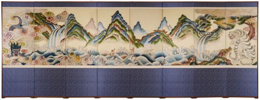 제작에 3년이 걸린 10폭 병풍 청룡백호도. 청룡과 백호의 익살스러운 표정뿐만 아니라 산천 풍경의 색감이 조화롭고 아름답다. 이정희 자수장 제공