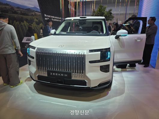 6일(현지시간) 세계 최대 정보통신(IT) 전시회 ‘CES 2026’이 열린 미국 라스베이거스 컨벤션센터(LVCC) 웨스트홀에 중국 자동차기업 지리자동차의 ‘지커 9X’ 모델이 전시돼 있다. 오동욱 기자