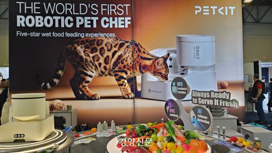 반려동물의 건강을 관리하는 중국 기업 펫킷의 AI 급식기. 최민지 기자