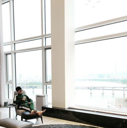 수학강사 현우진씨가 자신의 집에서 찍은 사진. 출처:인스타그램