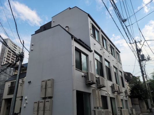 도쿄 기타신주쿠에 위치한 극소원룸 외관 - 일본 도쿄 기타신주쿠에 위치한 전용면적 9㎡ 극소원룸 외관.도쿄 김진아 특파원