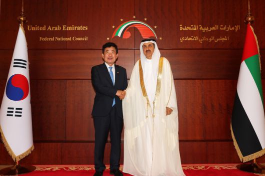 김진표 국회의장과 사끄르 고바쉬 연방평의회 의장. 국회의장실 제공