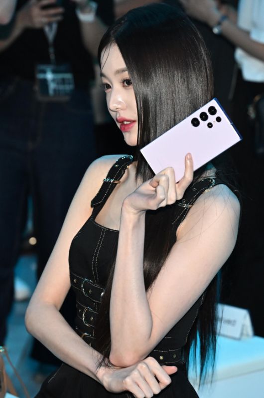 언팩 행사 참석한 장원영 - 26일 오후 서울 코엑스에서 열린 삼성전자 ‘갤럭시 언팩 2023’ 행사에서 아이브 장원영이 참석하고 있다. 연합뉴스