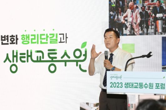 이재준 수원특례시장이 특별연설을 하고 있다. 수원시 제공