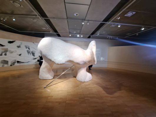 엄정순 작 ‘코 없는 코끼리 no.2’