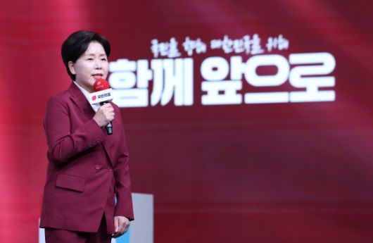 국민의힘 양향자 대선 경선 후보가 18일 서울 강서구 ASSA아트홀에서 열린 국민의힘 ‘제21대 대통령후보자 1차 경선 비전대회’에서 비전을 발표하고 있다. 국회사진기자단