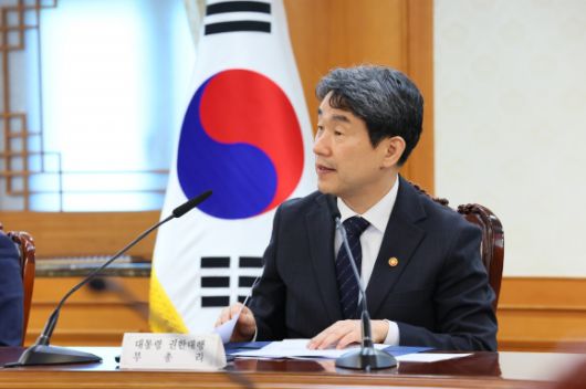 이주호 권한대행 - 이주호 대통령 권한대행 부총리 겸 교육부 장관이 2일 정부서울청사에서 국무위원 간담회를 하고 있다. 연합뉴스