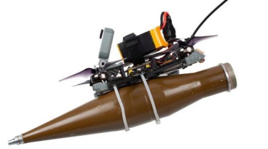 RPG 기반 탄두를 장착한 FPV 드론 자료사진