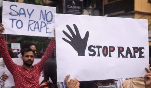 성폭행 반대 시위를 하는 인도 시민들 자료사진. 게티 이미지/멀티비츠